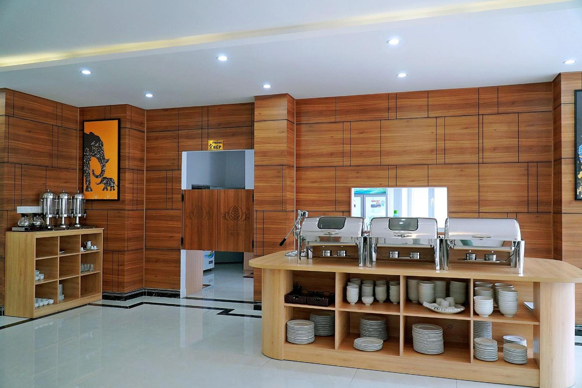 Khach San Xa Nu Hotel Kon Tum ภายนอก รูปภาพ