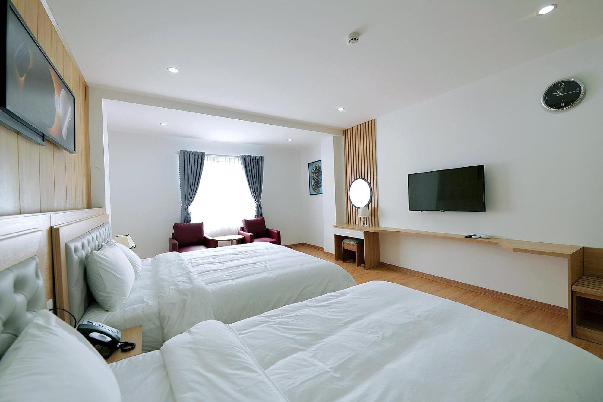 Khach San Xa Nu Hotel Kon Tum ภายนอก รูปภาพ