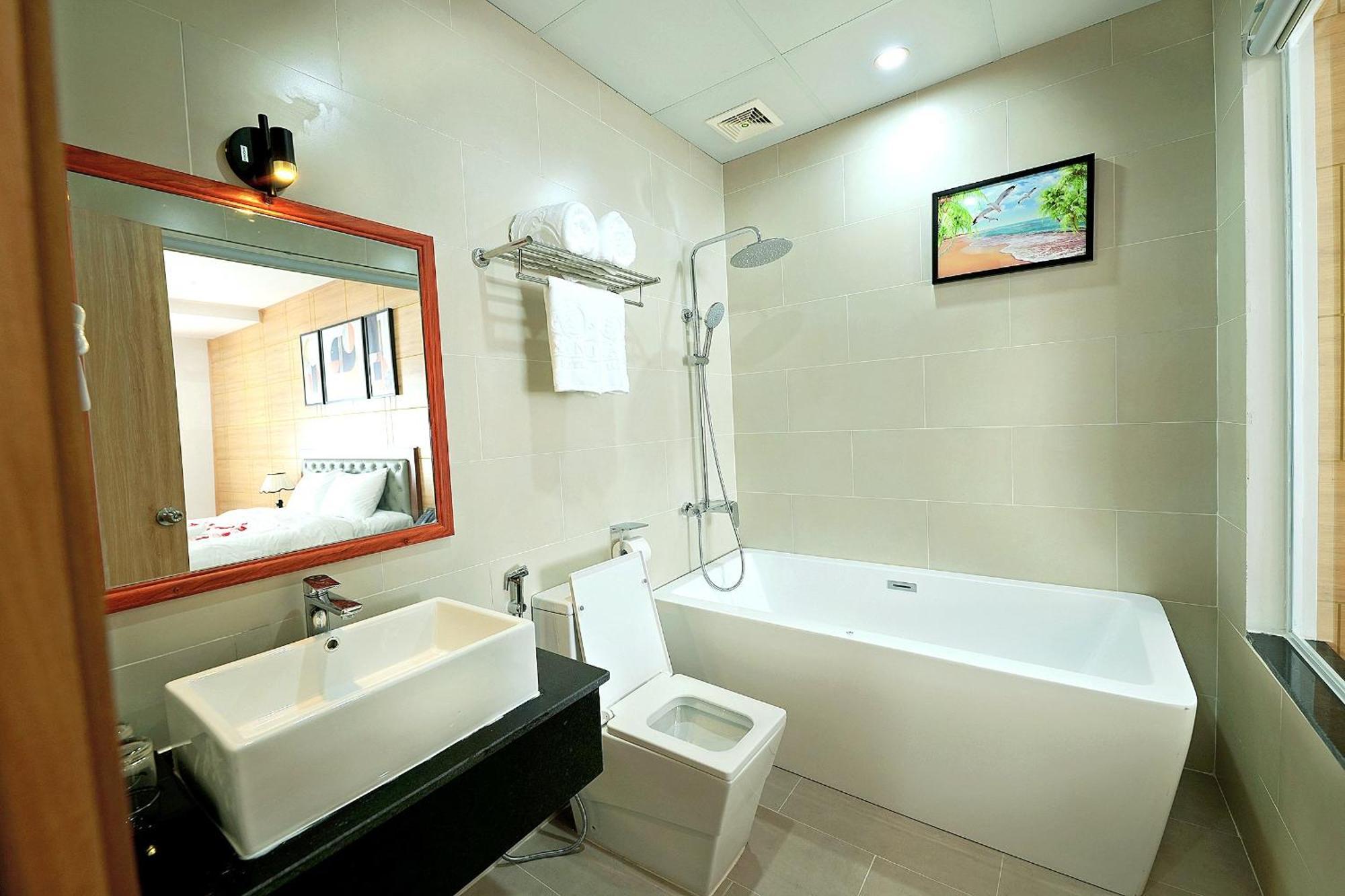 Khach San Xa Nu Hotel Kon Tum ภายนอก รูปภาพ