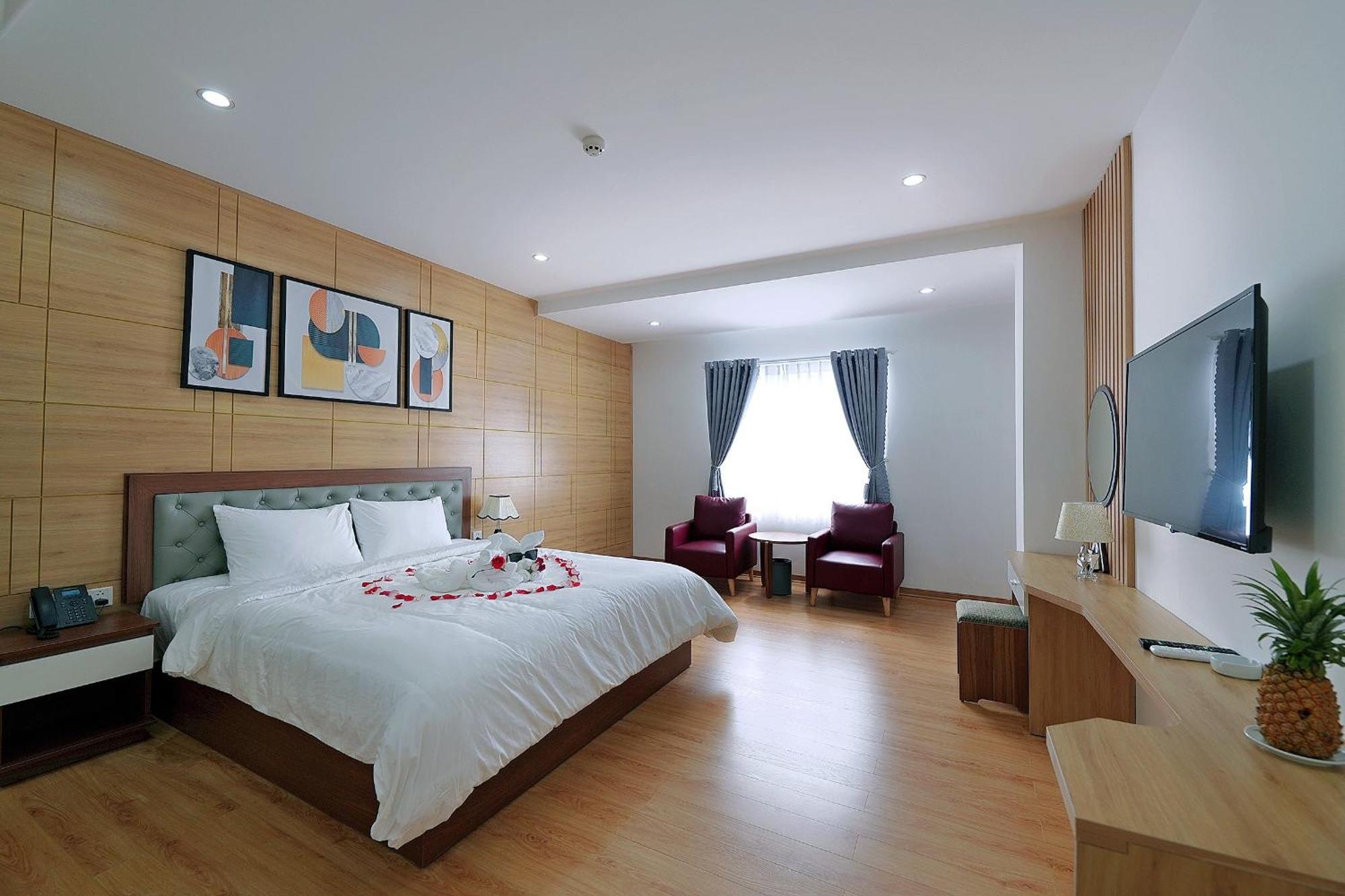 Khach San Xa Nu Hotel Kon Tum ภายนอก รูปภาพ